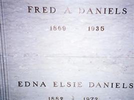 Edna Elsie Harpham Daniels