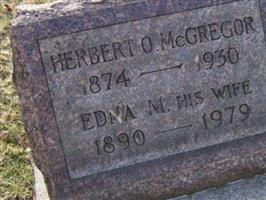 Edna M McGregor