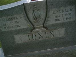 Edna Mae Wallace Jones (2104659.jpg)