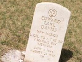 Edward Earl Davies (2116146.jpg) Edward Earl Davies (2116146.jpg)