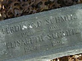 Elisabeth Schmitz Elisabeth Schmitz