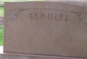 Elizabeth H Schultz