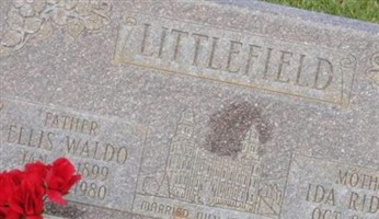 Ellis W Littlefield