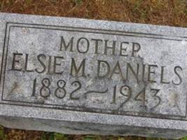 Elsie M Daniels