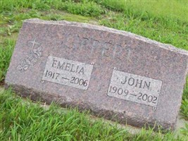 Emelia Lippert
