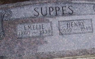 Emelie Suppes Emelie Suppes
