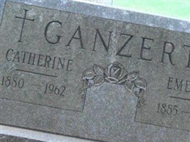 Emeline Ganzert Emeline Ganzert