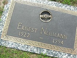 Ernest Neumann