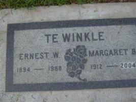 Ernest W Te Winkle