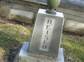 Ernestine Peglow Reiser