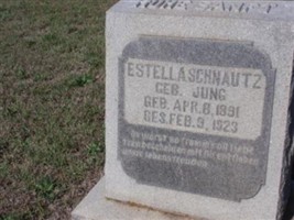Estella Jung Schnautz