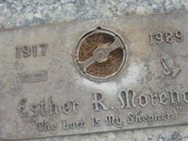 Esther R Moreno