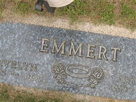 Evelyn Emmert