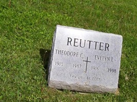 Evelyn L Reutter Evelyn L Reutter