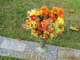 Evelyn Suarez Bertrand