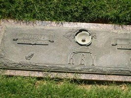 Everett E Key