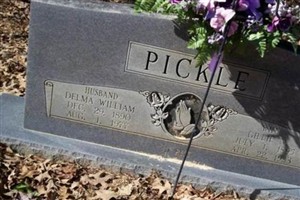 Gillie n Pickle Gillie n Pickle