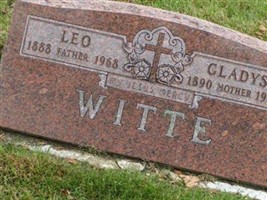 Gladys M Witte