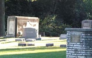 Glen Oak Cemetery