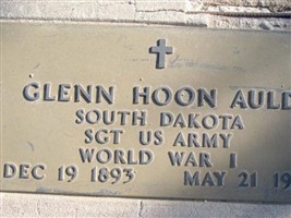 Glenn Hoon Auld Glenn Hoon Auld