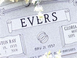 Gloria Janette Modisette Evers