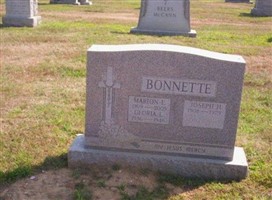 Gloria L Bonnette