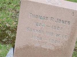 Hannah Jones