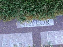 Hannah Louise Roos Naylor