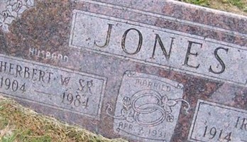 Herbert W Jones, Sr