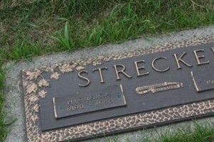 Hienrich Strecker Hienrich Strecker