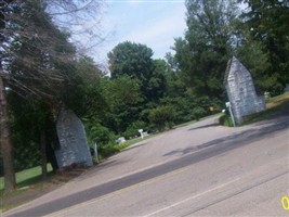 Highland Memorial Cemetery