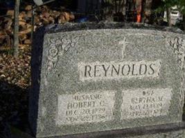 Hobert O Reynolds