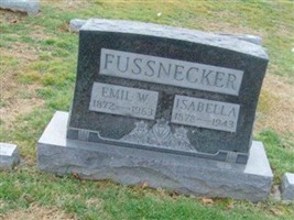 Isabella Fussnecker Isabella Fussnecker