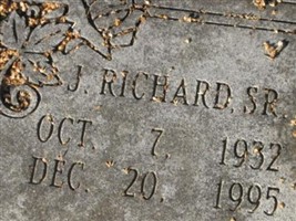 J Richard Bradshaw, Sr