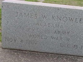 James W. Knowles (2038618.jpg)