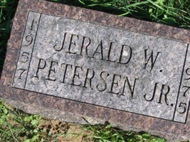 Jerald W Petersen, Jr