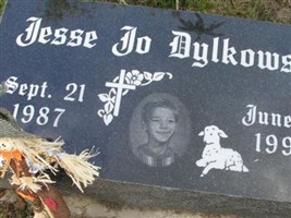 Jesse Jo Dylkowski Jesse Jo Dylkowski
