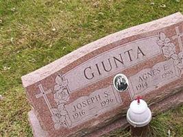 Joseph S Giunta