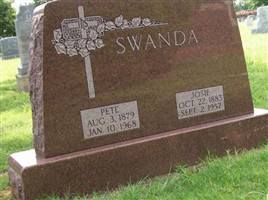 Josephine "Josie" Vaverka Swanda Josephine "Josie" Vaverka Swanda