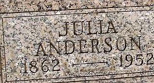 Julia Anderson (2299489.jpg)
