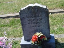 Julia Ozmar Kidd