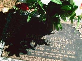 Karen Herbst Quistorff Karen Herbst Quistorff