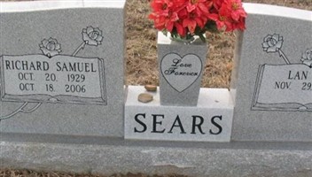 Lan Thi Sears Lan Thi Sears