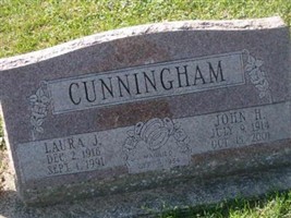 Laura J Cunningham