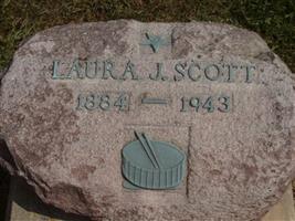 Laura J Scott