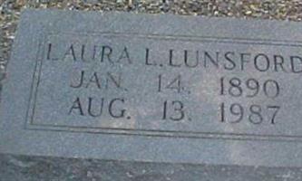 Laura L Lunsford