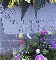 Lee R Moody, Jr