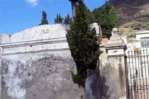 Leni Cemetery Leni Cemetery