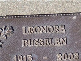Leonore Busselen Leonore Busselen