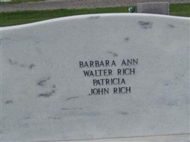 Leva Barbara Rich Hoge